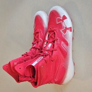 Under Armour highlight MC red football cleats